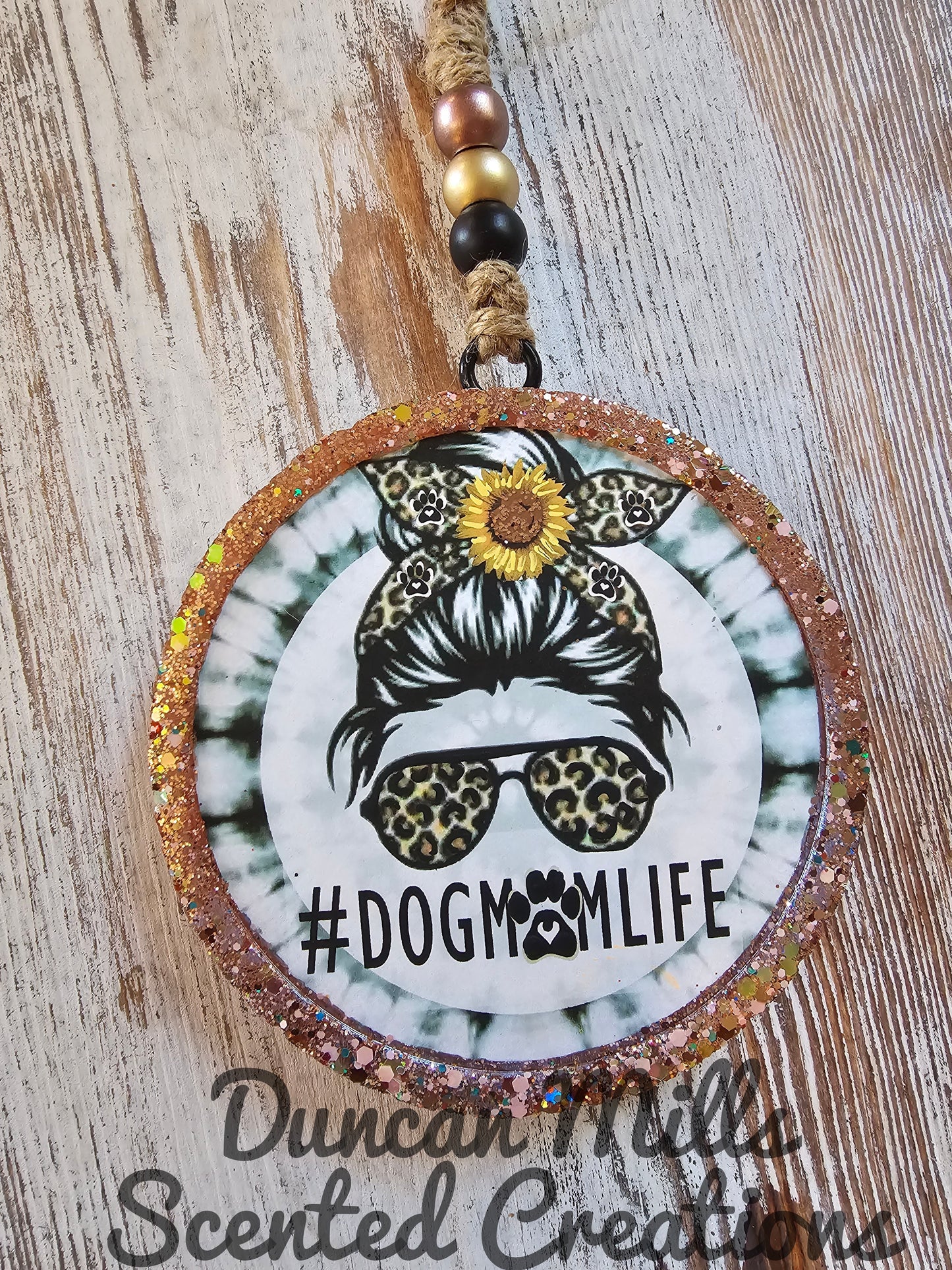 Made to order "Dog mom" ๐พ | Car Freshie | Choose Colors