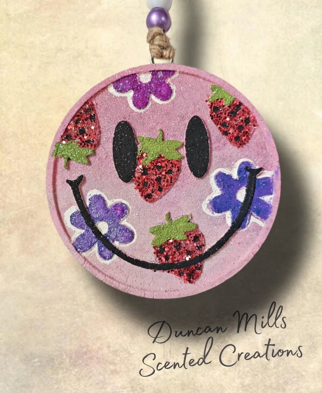 Strawberry & Daisies Smiley Freshie | Made to order