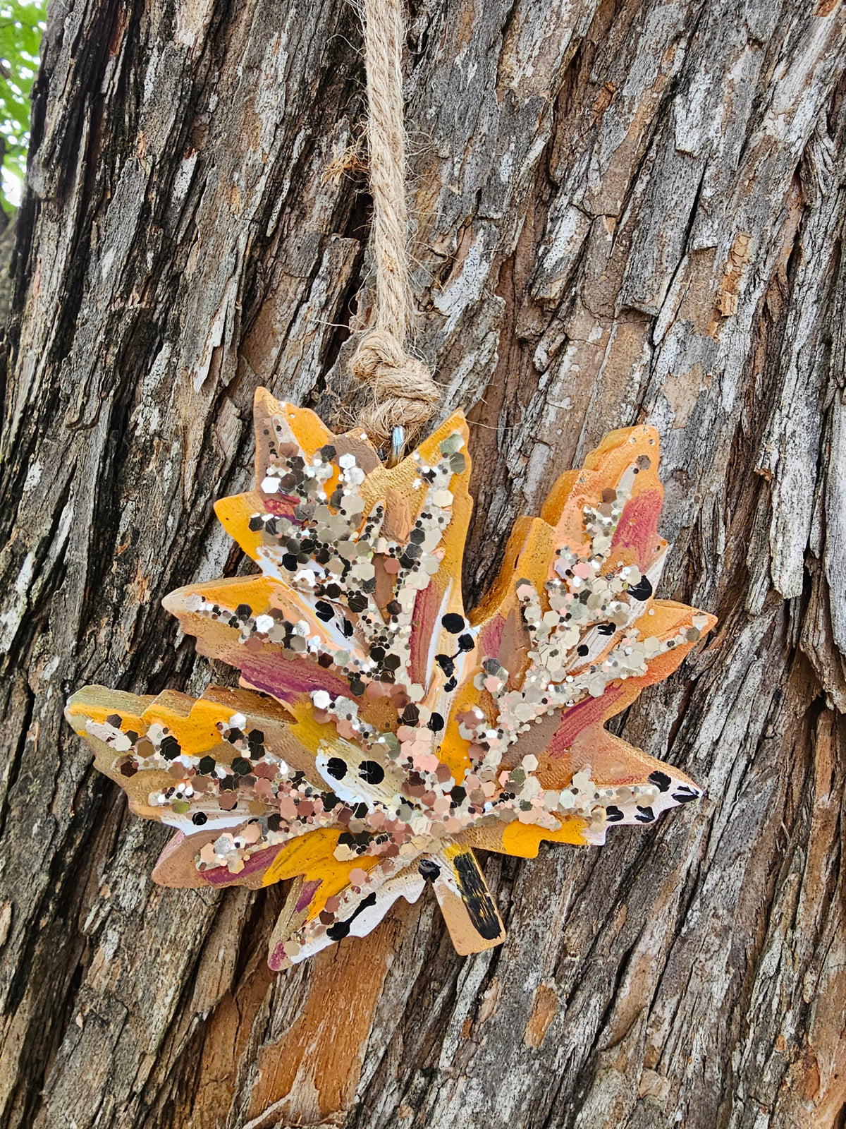 Ready-to-ship Leaf Freshie | Volcano Scent