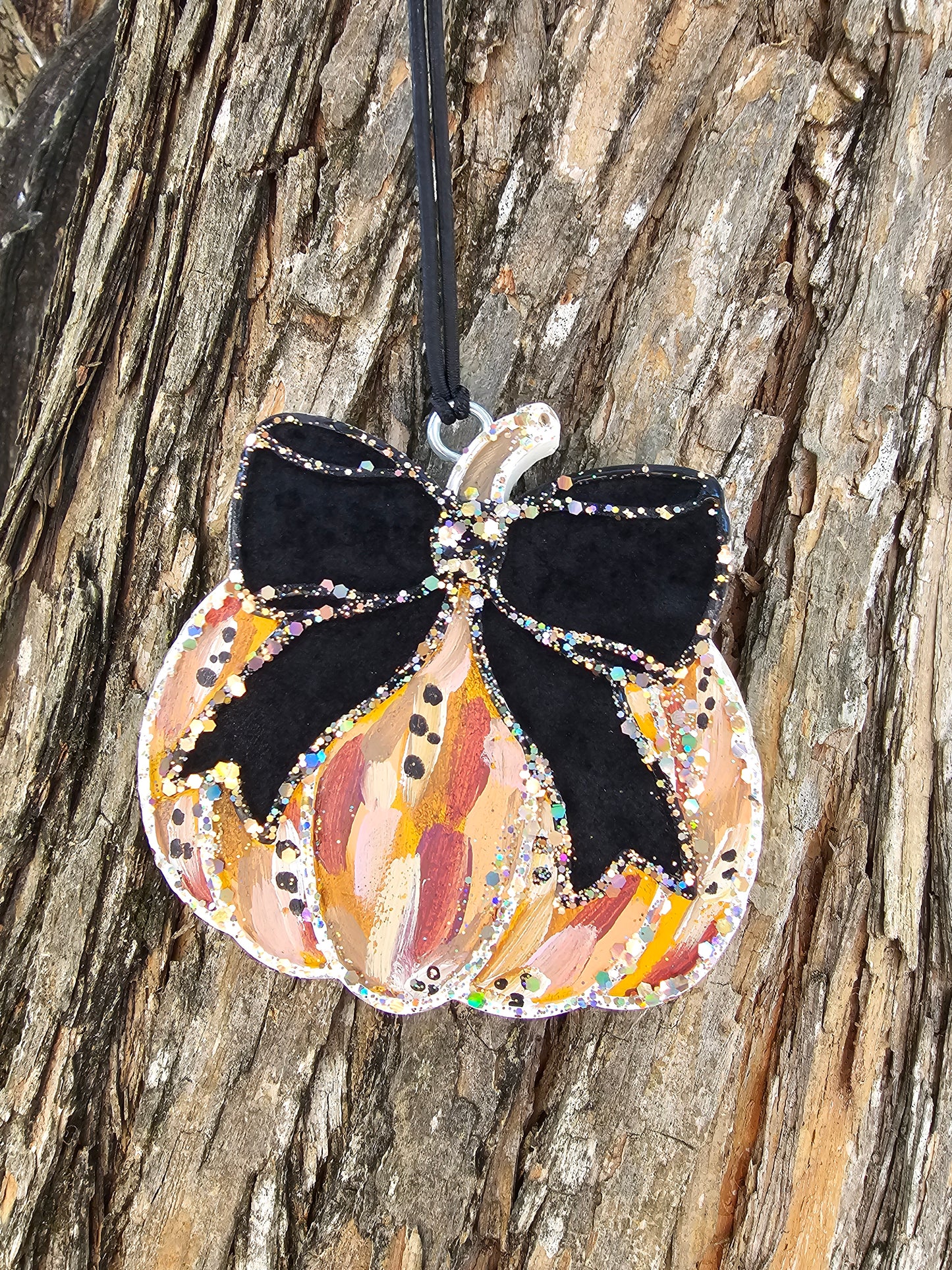 Ready-to-ship Hand-painted Bow Freshie | Pumpkin Souffle Spice Scent