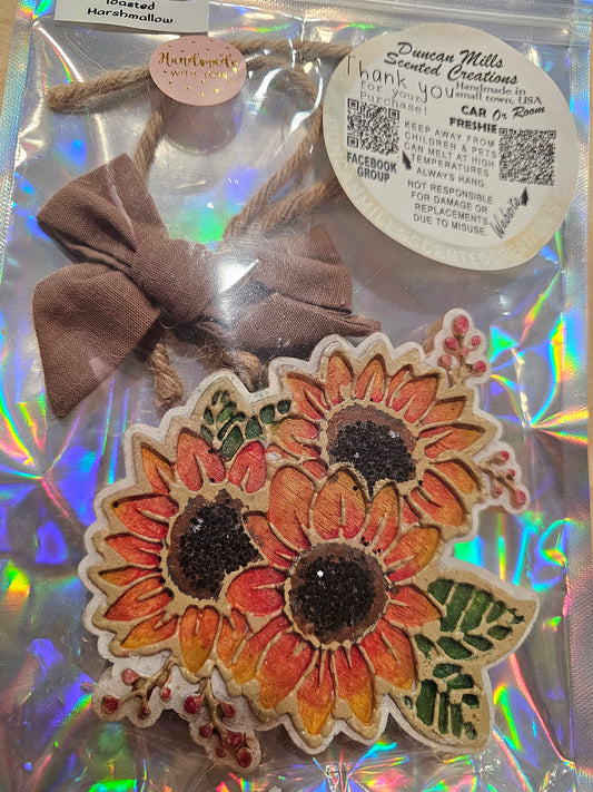 Ready to Ship  | Sunflowers | Toasted Marshmallow
