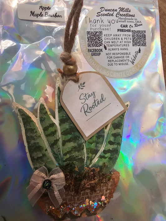 Rts | Plant Freshie  | Apple Maple bourbon